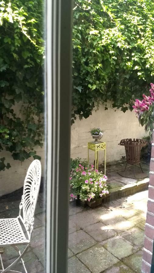 B&B Romantic Rooms Central Haarlem Exterior photo